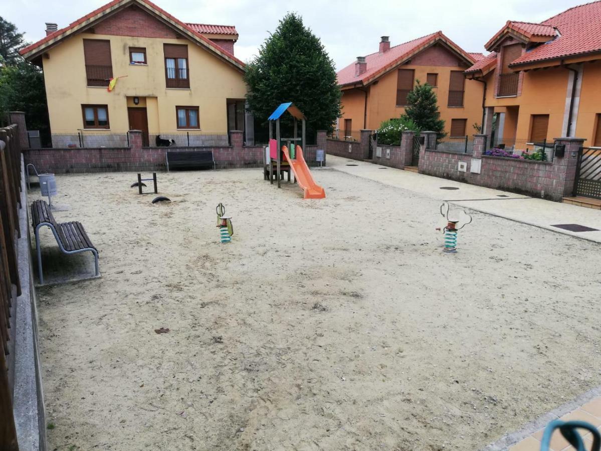 Chalet Playa Del Sable Hinojedo Eksteriør billede