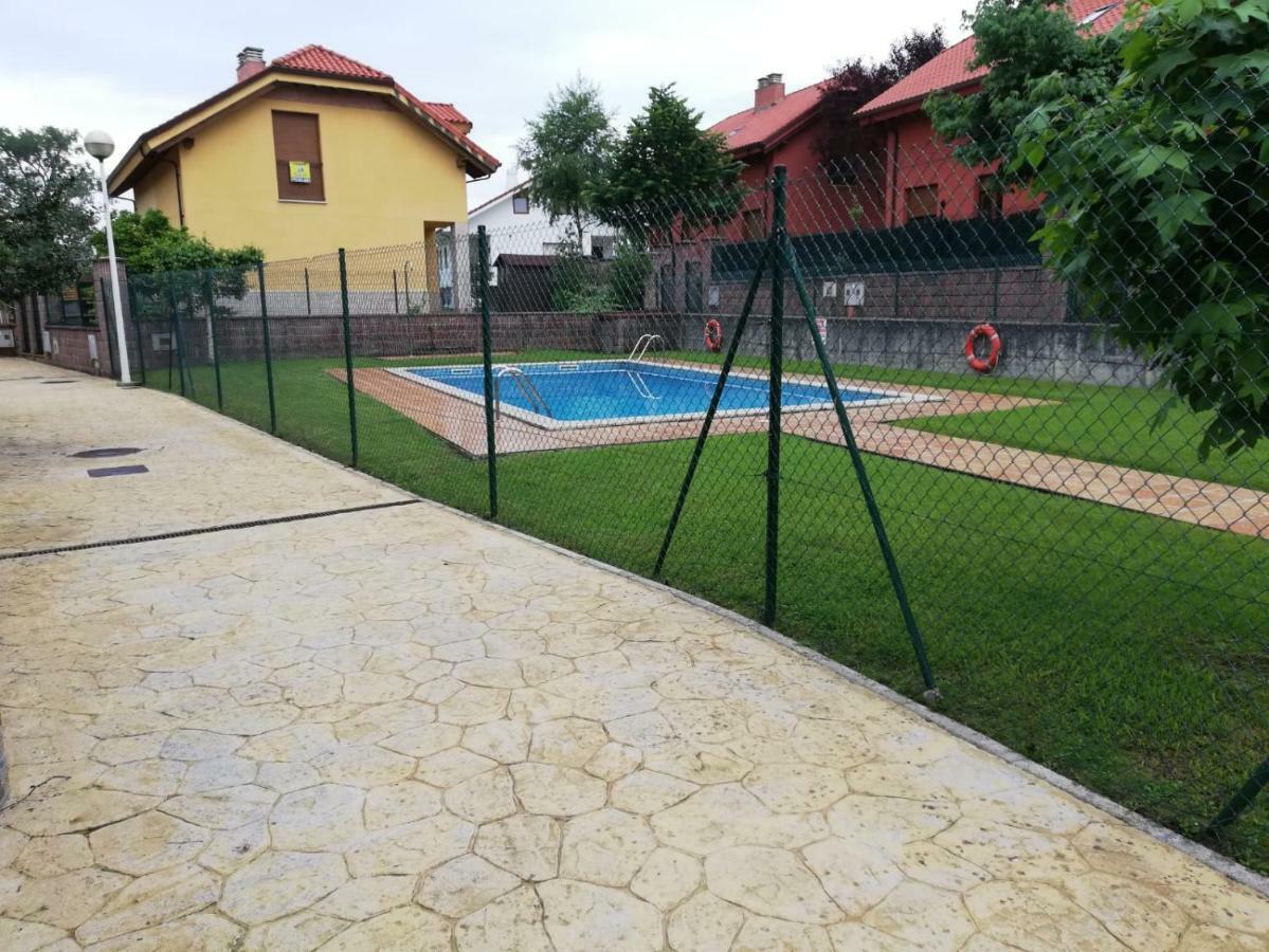 Chalet Playa Del Sable Hinojedo Eksteriør billede